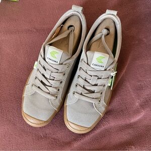 Cariuma OCA low gum cloud grey suede sneaker 39.5 BNIB sold out!